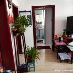 華隆小區(qū)二樓房屋出售