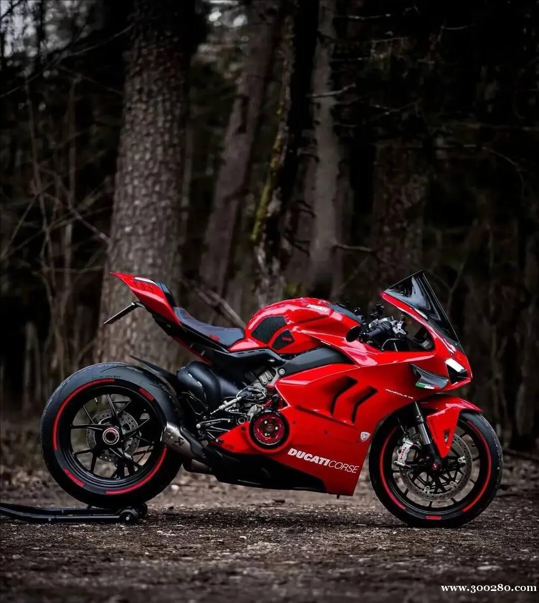 騰龍公司負(fù)責(zé)人聯(lián)系方式v:tltltl10 騰龍公司負(fù)責(zé)人聯(lián)系方式v:tltltl10