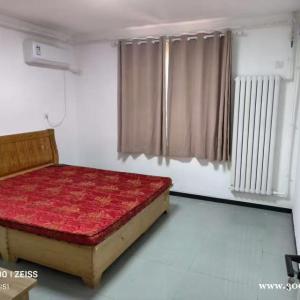 同盛西區(qū)70一樓精裝1800