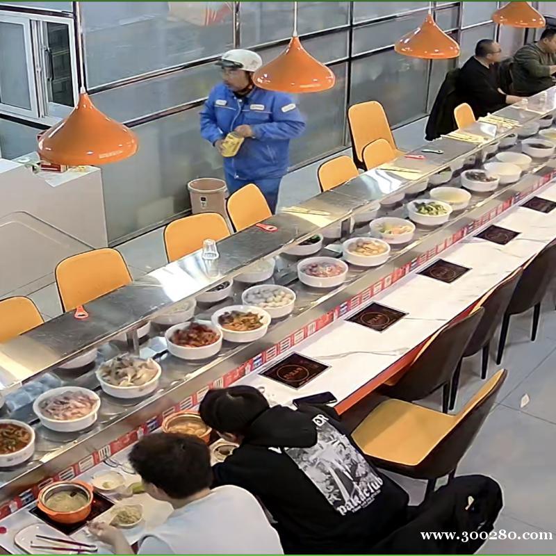 簽上煌旋轉(zhuǎn)小火鍋招聘服務(wù)員