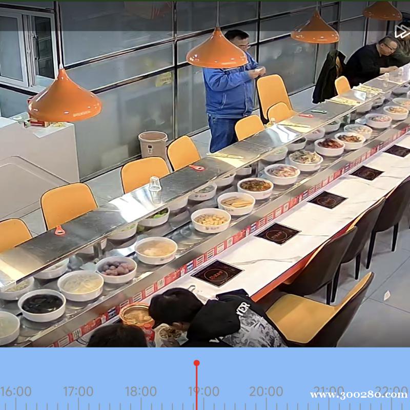 簽上煌旋轉(zhuǎn)小火鍋招聘服務(wù)員